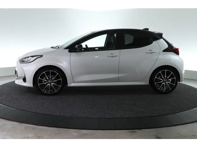 Toyota Yaris 1.5 Hybrid GR Sport 2023 Hybride Benzine 7