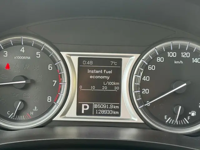 Suzuki Vitara 1.6 High Executive 2016 Benzine 23