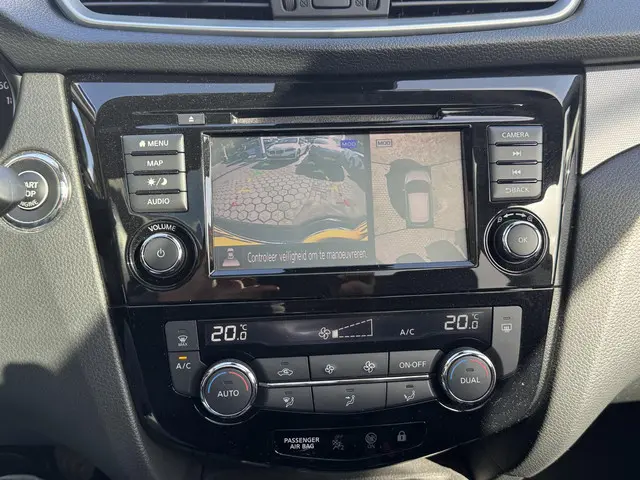 Nissan QASHQAI 1.3 DIG-T Business Edition 2019 Benzine 30