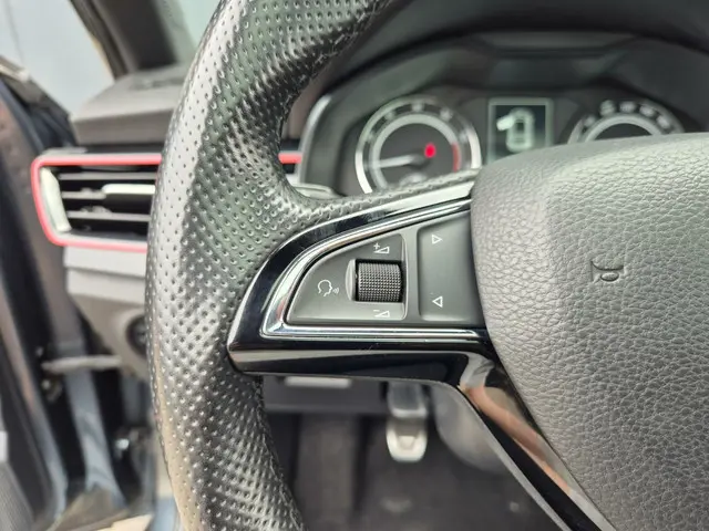 Škoda Scala 1.0 TSI Sport Business 2019 Benzine 11