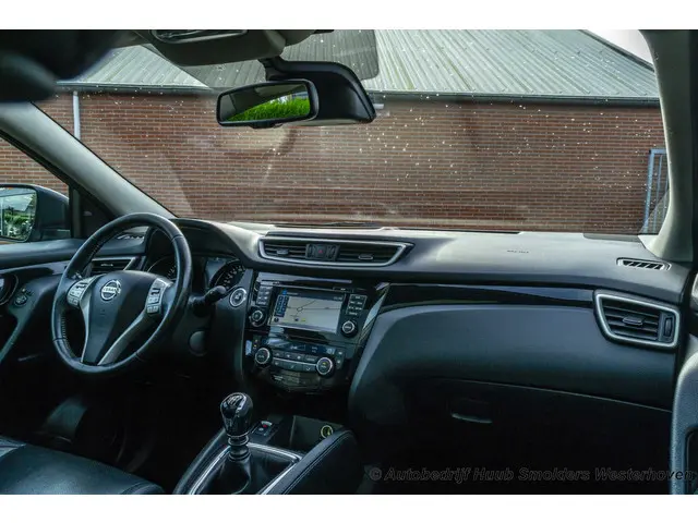 Nissan QASHQAI 1.2 Premier Edition 2014 Benzine 4