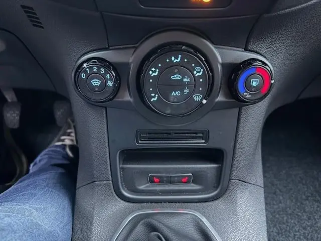 Ford Fiesta 1.25 2014 Benzine 9