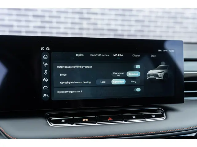 MG HS Plug-in Hybrid 1.5 Luxury 2024 Hybride Benzine 47