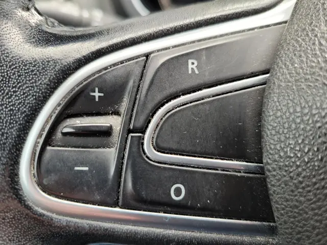 Renault Grand Scénic 1.2 TCe Intens 2017 Benzine 29