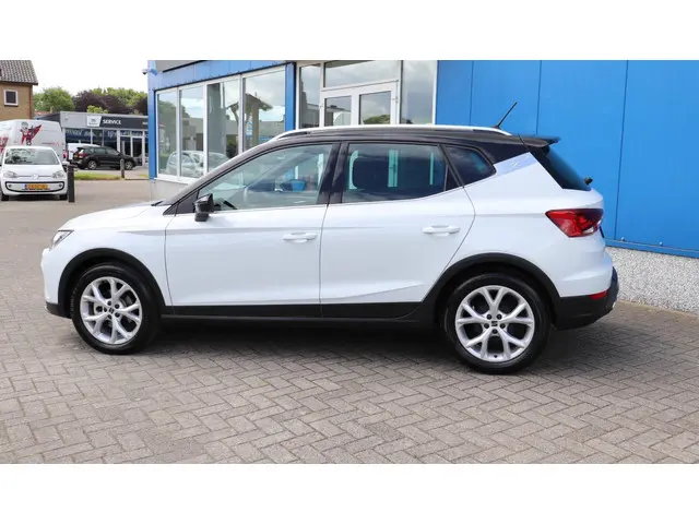 SEAT Arona 3
