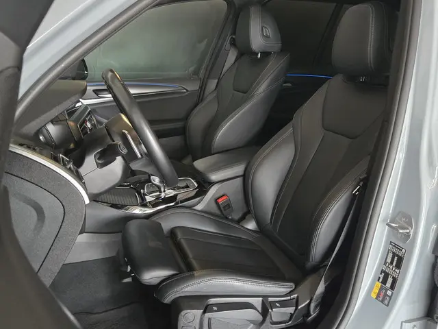 BMW X3 xDrive30e 2022 Hybride Benzine 5