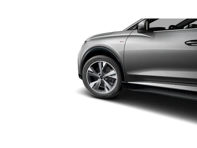 Audi Q4 e-tron 40 S edition 77 kWh 2022 Elektrisch 14