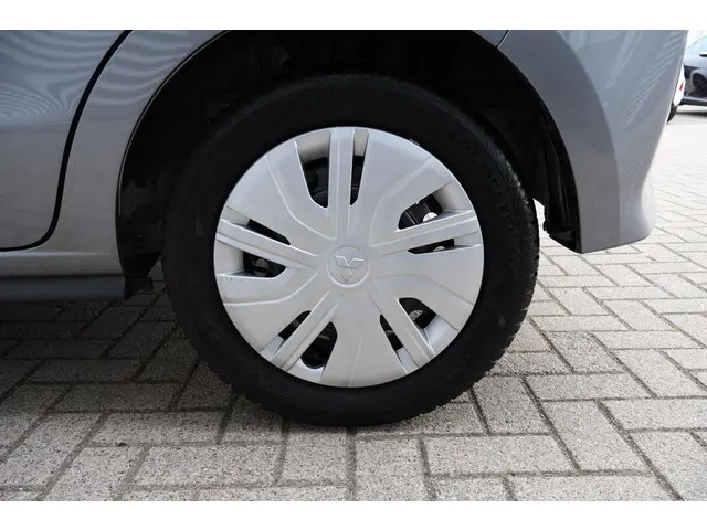 Mitsubishi Space Star 1.2 Connect+ 2023 Benzine 25