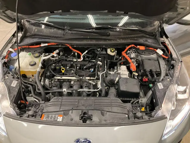 Ford Kuga 2.5 PHEV ST-Line 2024 Hybride Benzine 6