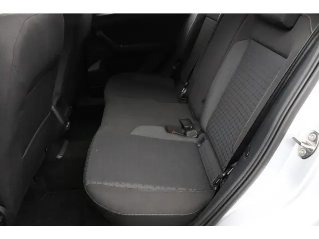 Volkswagen T-Cross 1.0 TSI 110pk DSG Life 2023 Benzine 13