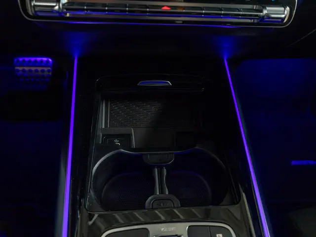 Mercedes-Benz EQA 250+ AMG Line 2024 Elektrisch 34