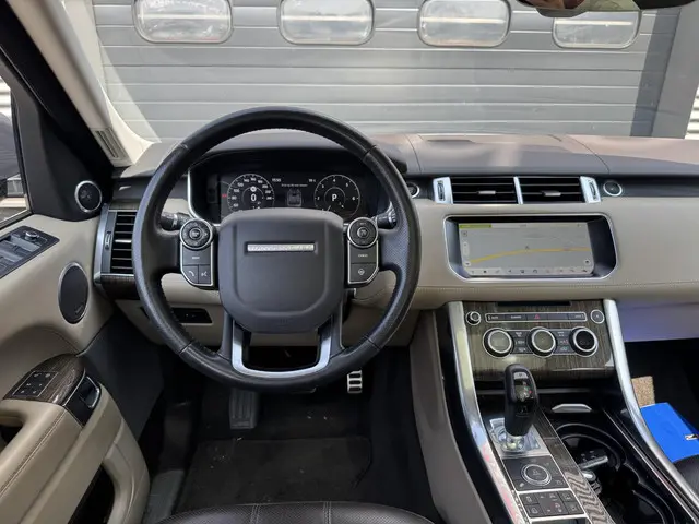 Land Rover Range Rover Sport 3.0 SDV6 HSE 2017 Diesel 26