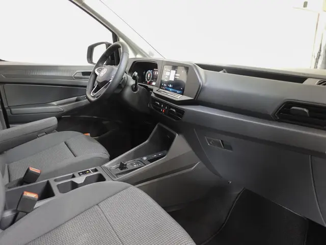 Volkswagen Caddy Cargo Maxi 2.0 TDI Style 2024 Diesel 36