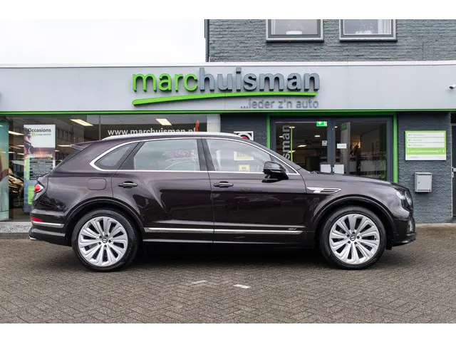Bentley Bentayga 3