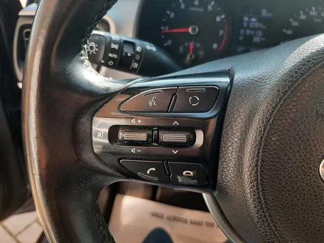 Kia Stonic 1.0 T-GDi DynamicLine 2019 Benzine 42