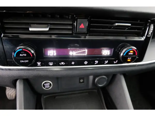 Nissan QASHQAI 1.3 MHEV Acenta 2021 Hybride Benzine 11