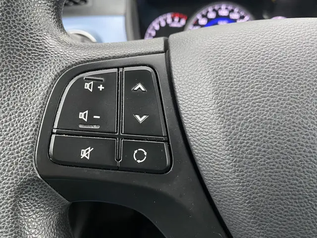 Hyundai i10 1.0i i-Motion Comfort 2016 Benzine 19