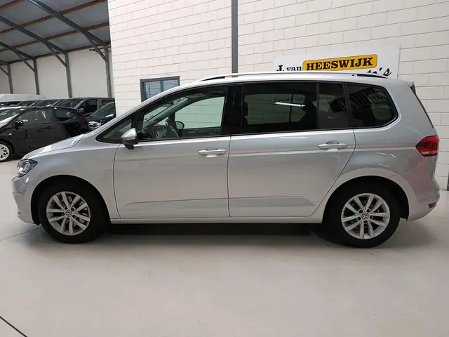 Volkswagen Touran 1.4 TSI Connected Series 2017 Benzine 5