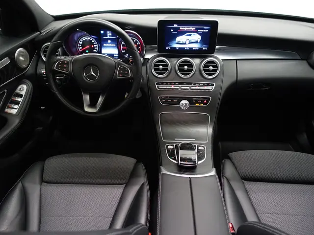 Mercedes-Benz C-Klasse 180 Amg Prestige Aut 2016 Benzine 7