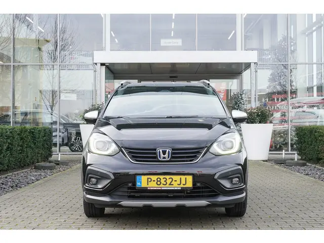 Honda Jazz 1.5i e:HEV CROSSTAR 2022 Hybride Benzine 52