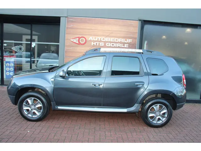 Dacia Duster 1.2 TCe 4x2 Lauréate 2015 Benzine 2