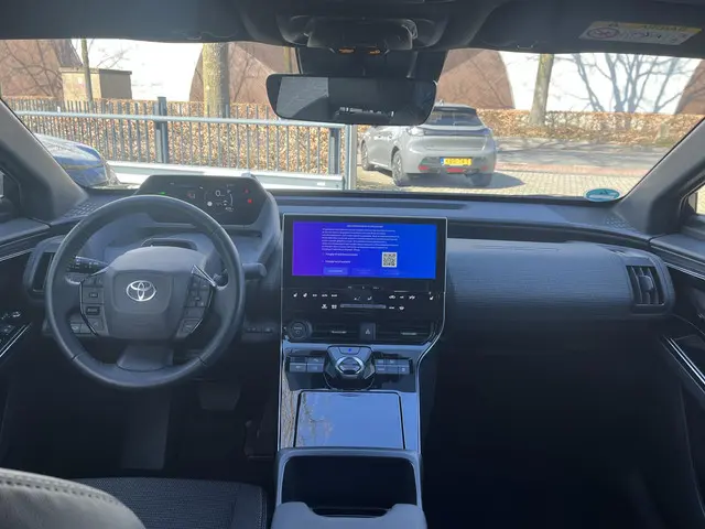 Toyota bZ4X Dynamic 71 kWh 2024 Elektrisch 12