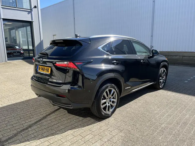Lexus NX 300h AWD Luxury Line 2015 Hybride Benzine 73