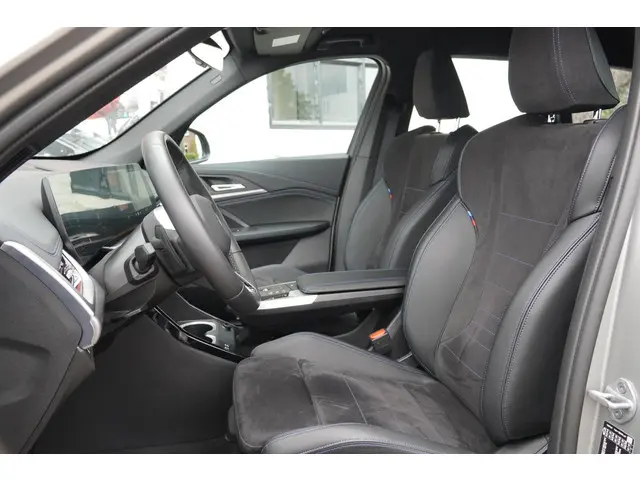 BMW X1 sDrive18i 2025 Benzine 13