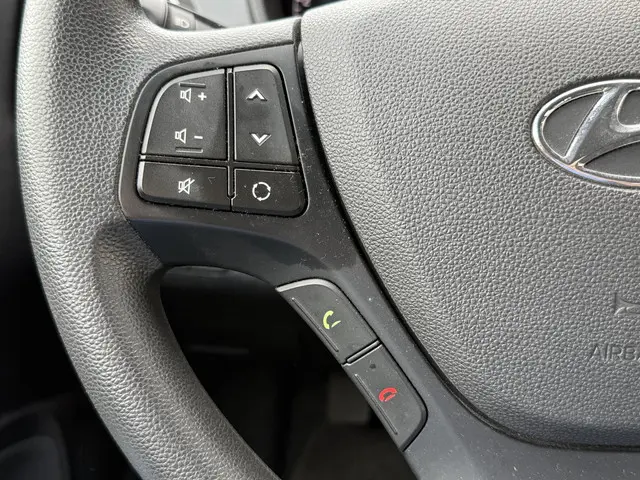 Hyundai i10 1.0i Comfort 2019 Benzine 19