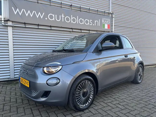 Fiat 500e 2