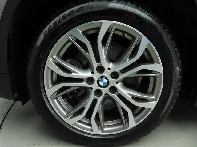 BMW X1 xDrive20i 2018 Benzine 11
