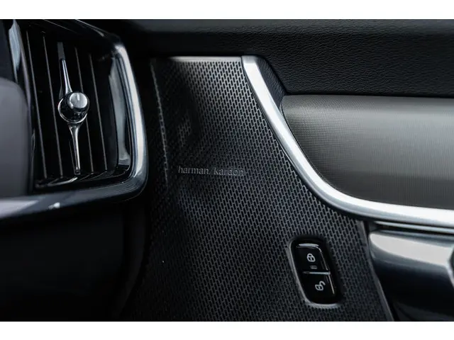 Volvo V90 2.0 T6 AWD Inscription 2021 Hybride Benzine 25
