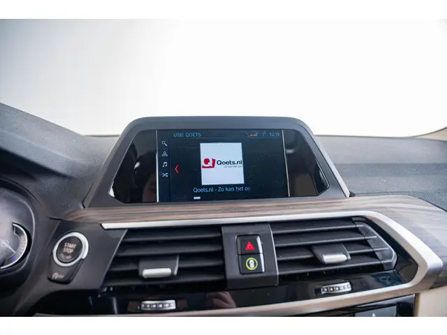 BMW X3 xDrive20i High Executive 2019 Benzine 16