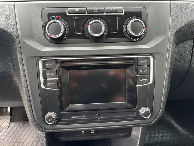 Volkswagen Caddy 1.2 TSI Personen 2016 Benzine 12