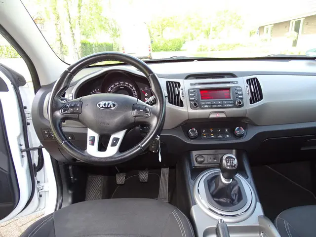 Kia Sportage 1.6 GDI EconomyLine 2014 Benzine 13
