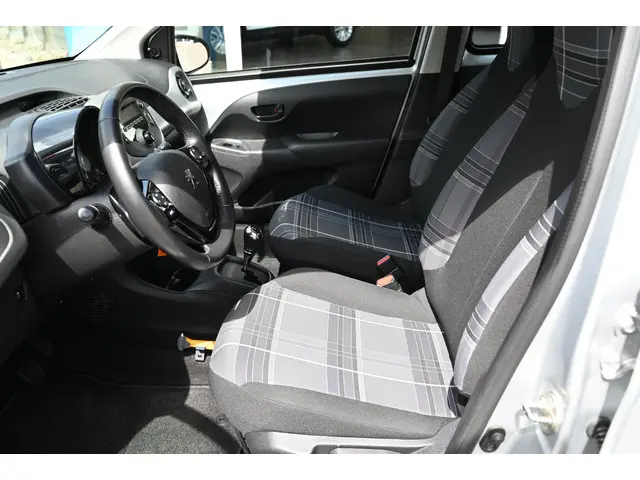 Peugeot 108 1.0 e-VTi Active 2017 Benzine 11