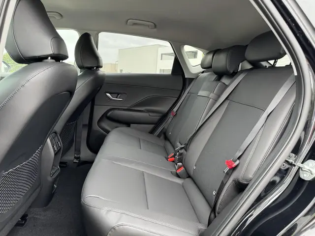 Hyundai Kona Electric Premium 65.4 kWh 2025 Elektrisch 12