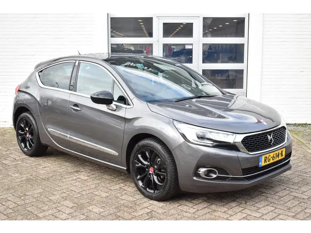 DS DS 4 PureTech 130 Performance Line 2017 Benzine 6