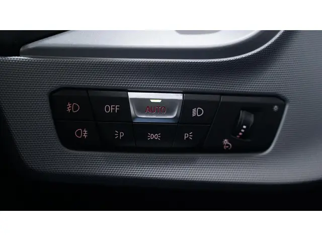 BMW 1 Serie 118i Advantage 2022 Benzine 23