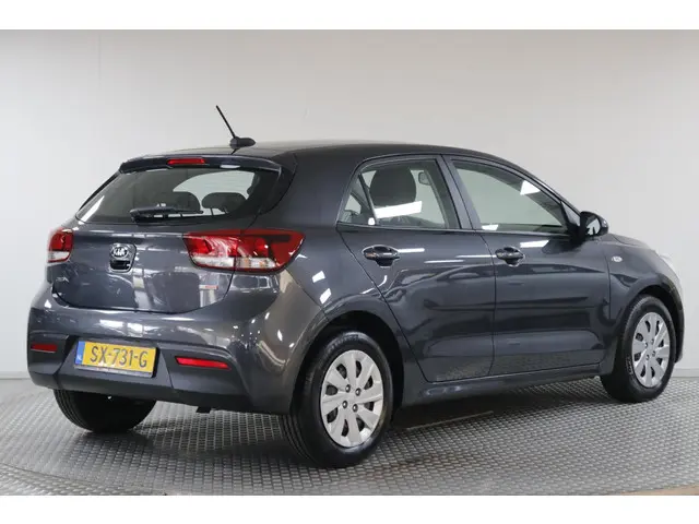 Kia Rio 1.0 TGDI ComfortPlusLine Navigator 2018 Benzine 2