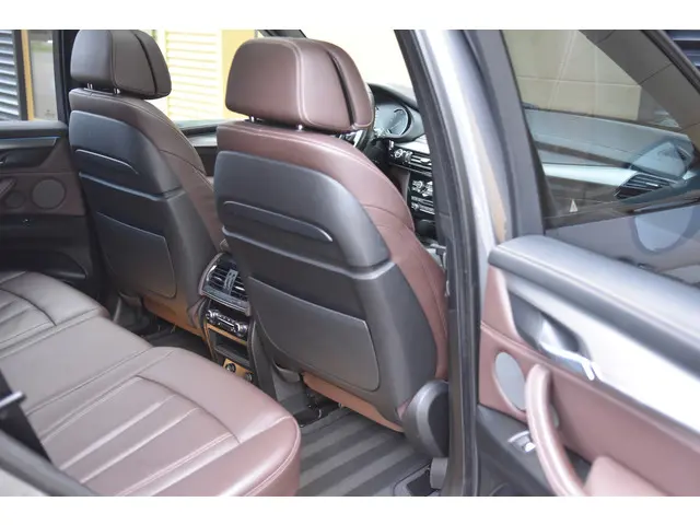 BMW X5 xDrive40d High Executive 2016 Diesel 11