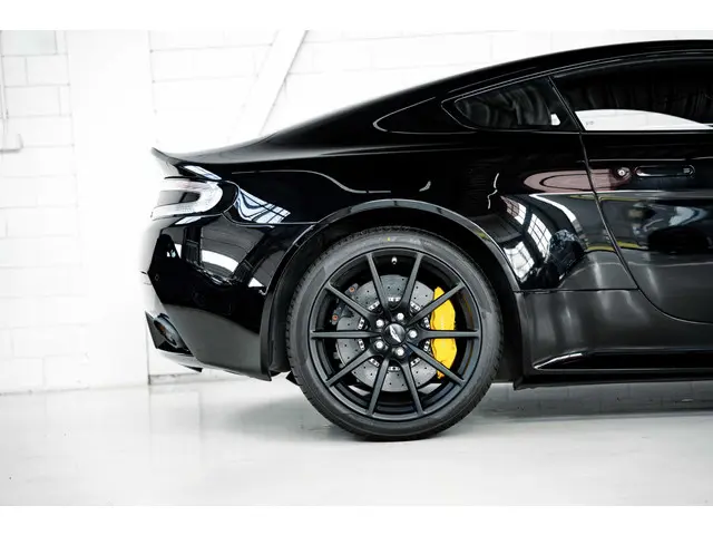 Aston Martin V12 Vantage S 2014 Benzine 12