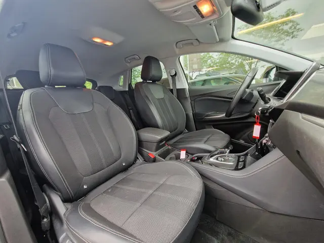 Opel Grandland 1.2 Turbo Business Elegance 2023 Benzine 10