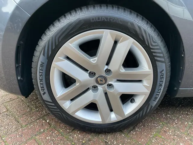 Renault Clio 1.0 TCe Zen, Navi, Pdc, 2020 Benzine 5