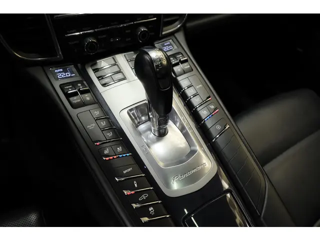 Porsche Panamera 3.0 S 421pk Facelift 2014 Benzine 36