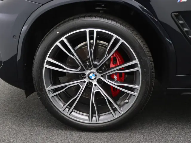BMW X4 xDrive30i 2024 Benzine 6
