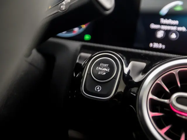 Mercedes-Benz A-Klasse 220 4MATIC AMG 2019 Benzine 30