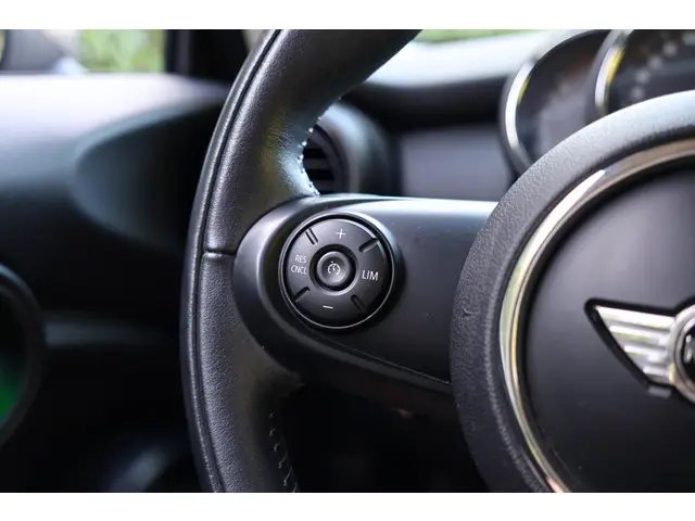 MINI One Mini 1.2 Chili Business 2017 Benzine 23