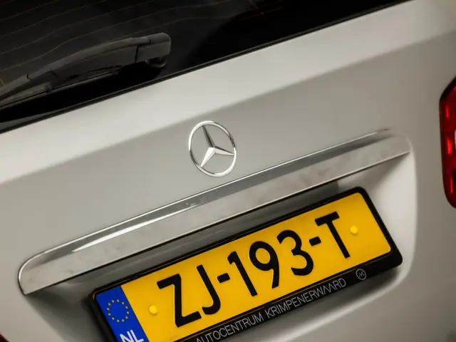 Mercedes-Benz B-Klasse 180 Prestige Sport 2014 Benzine 27