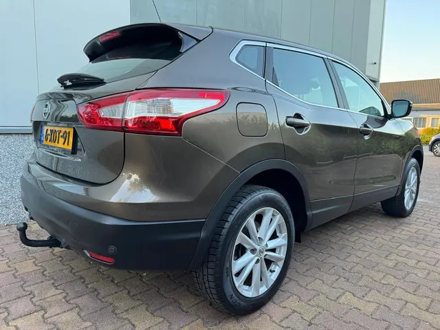 Nissan QASHQAI 1.2 Acenta ( TREKHAAK + AIRCO ) 2014 Benzine 4
